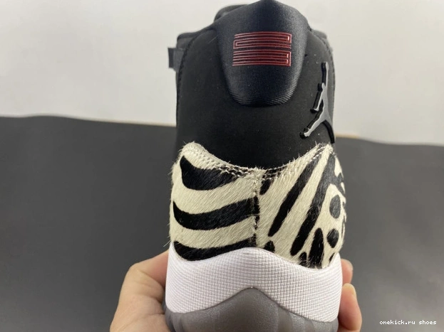 Rep 11 ANIMAL INSTINCT AIR JORDAN AR0715-010 0701